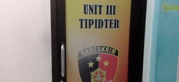 warga_protes_galian_c_diduga_ilegal_polisi_periksa_kades_naga_kesiangan_sergai