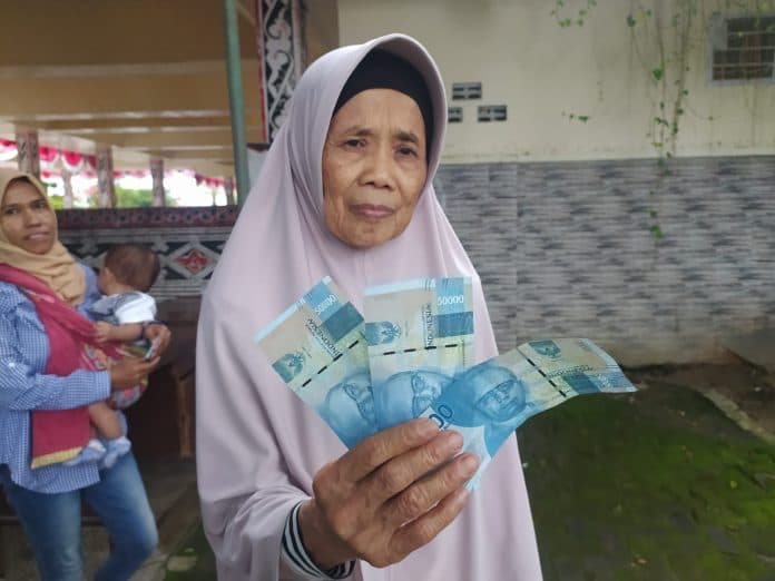 warga_siantar_minta_bansos_blt_subsidi_bbm_berlanjut_tahun_2023