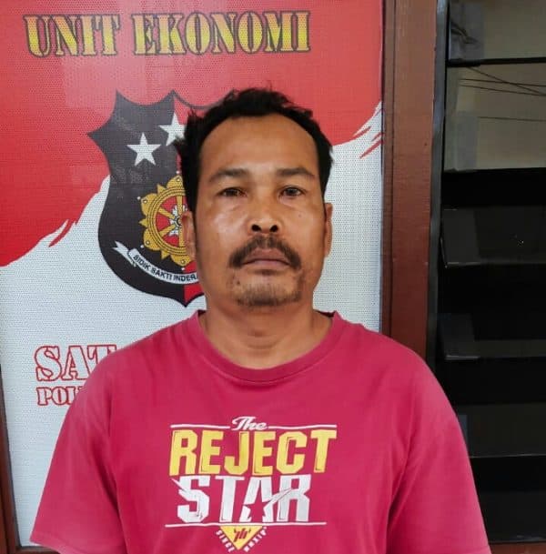 warga_sibatu_batu_ini_ditangkap_karena_menulis_togel