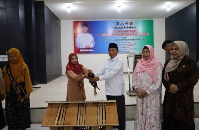 warga_tanjungbalai_dapat_bantuan_pelatihan_merajut_dan_ayam_kampung