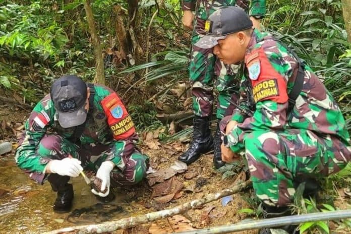 warga_temukan_granat_di_perbatasan_indonesia_malaysia_satgas_berhasil_amankan
