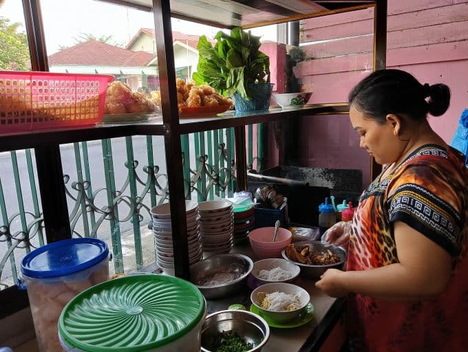 warung_miso_di_siantar_ini_jadi_saksi_bisu_perjuangan_hidup_seorang_irt