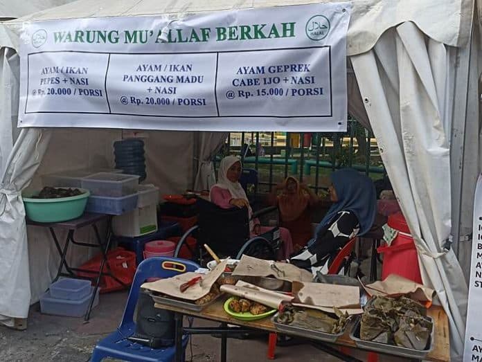 warung_muallaf_berkah_menjadi_sorotan_pengunjung_pekan_khas_iii