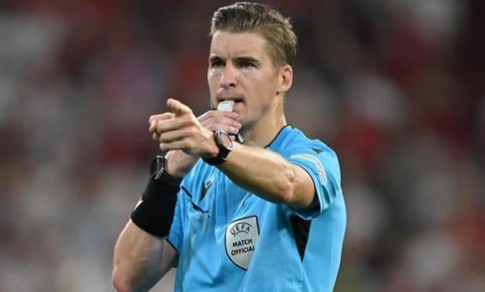 wasit_francois_letexier_pimpin_pertandingan_final_euro_2024