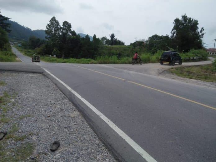 waspada_persimpangan_by_pass_balige_rawan_lakalantas
