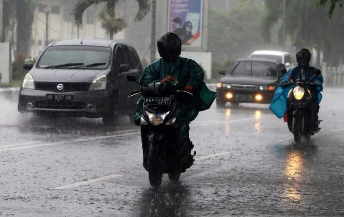 waspada_potensi_banjir_akibat_curah_hujan_tinggi_di_wilayah_sumut