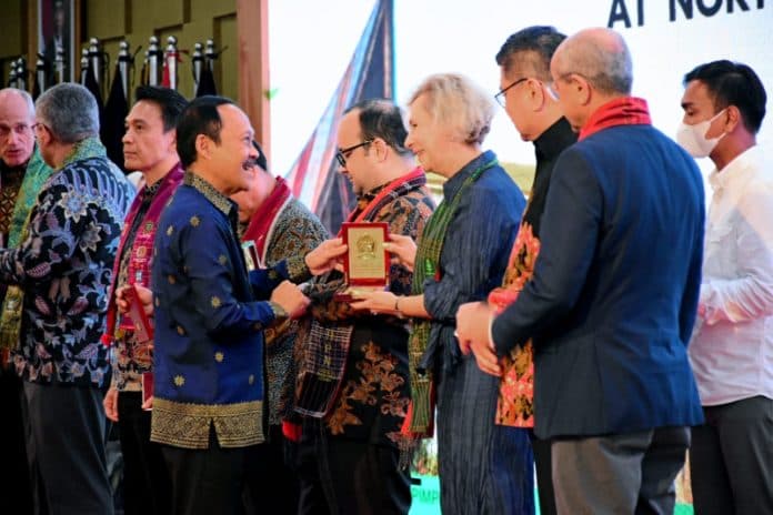 welcome_dinner_hpn_2023_sekdaprov_sumut_ajak_tamu_doakan_korban_gempa_turki_suriah