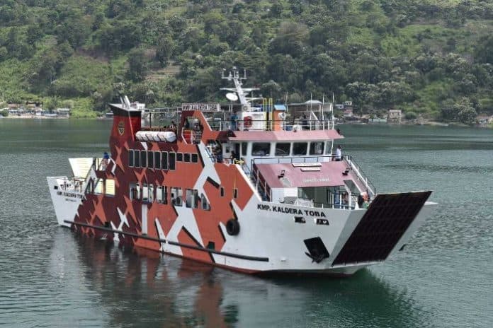 wisatawan_meningkat_ke_danau_toba_polairud_ksopp_dan_dishub_perketat_pengawasan_kapal