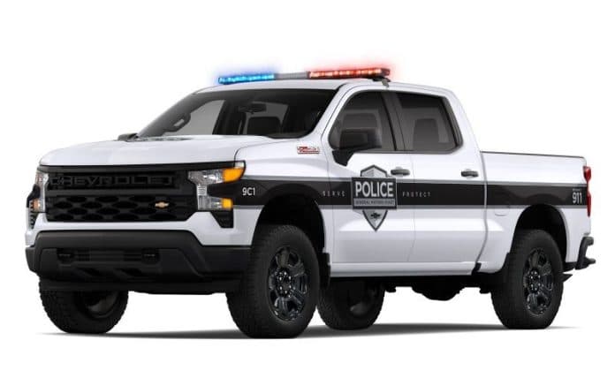 wow_ini_dia_tampang_chevrolet_silverado_yang_jadi_mobil_patroli_polisi_as
