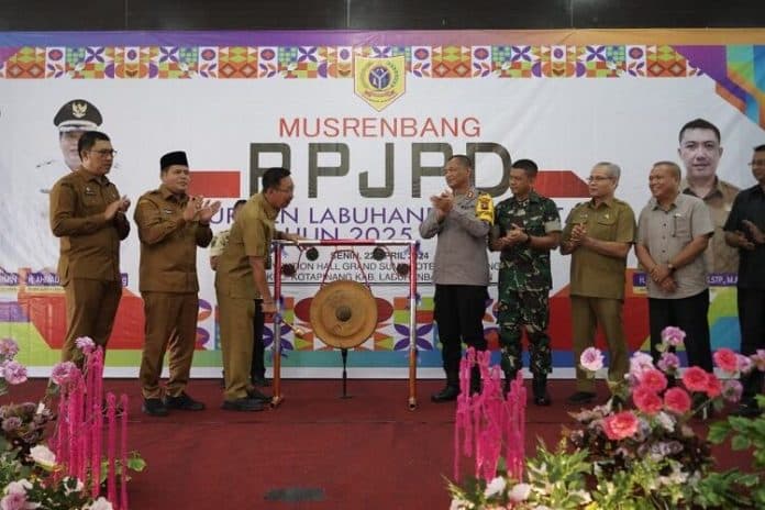 wujudkan_labusel_maju_inklusif_dan_berkelanjutan_2045_edimin_buka_musrenbang_rpjpd