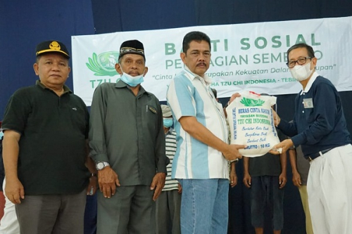 yayasan_buddha_tzu_chi_kota_tebing_tinggi_salurkan_1000_paket_sembako