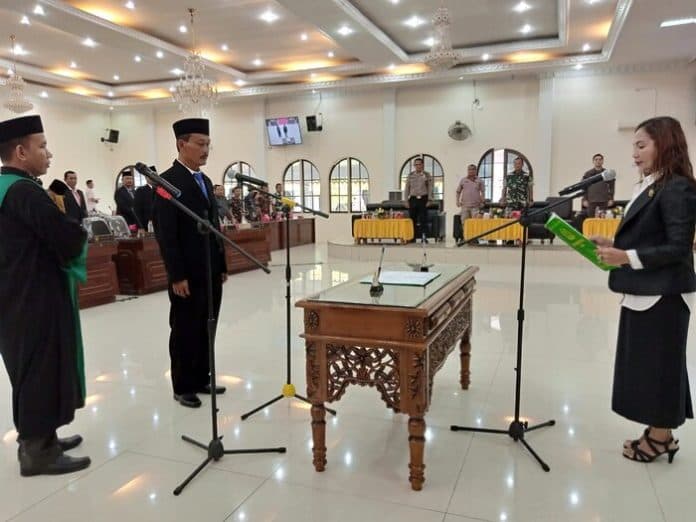 yezerielly_dilantik_menjadi_anggota_dprd_langkat_gantikan_safii