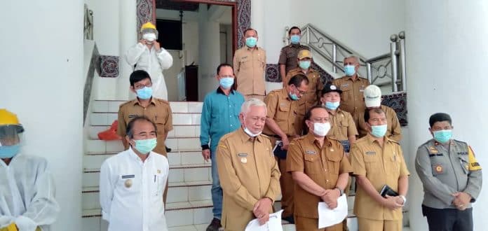 ys_pasien_positif_covid_19_di_kabupaten_toba_dirujuk_ke_rs_martha_friska_medan