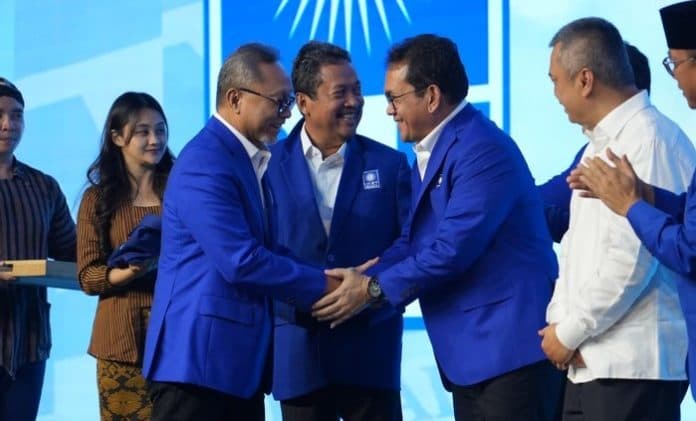zulhas_pamerkan_9_pengurus_pan_di_kabinet_merah_putih_prabowo