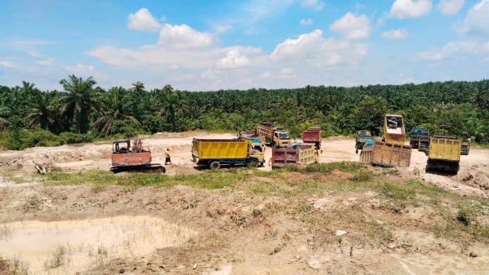 aktivitas_galian_c_di_desa_naga_kesiangan_sergai_resmi_dilaporkan_ke_polisi