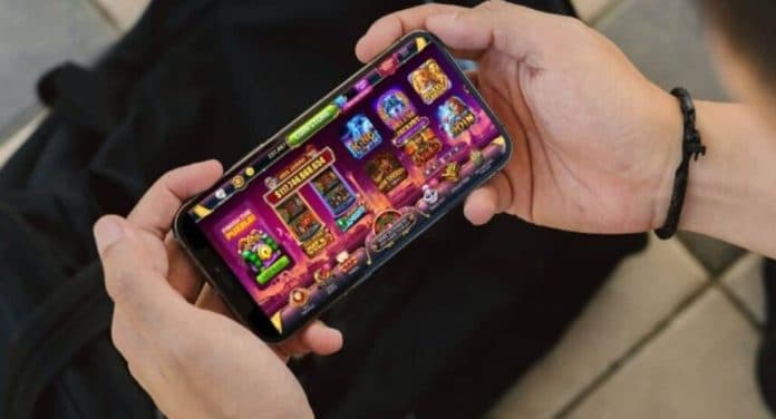 awal_tahun_2025_polisi_tangkap_14_orang_tersangka_pelaku_judi_online