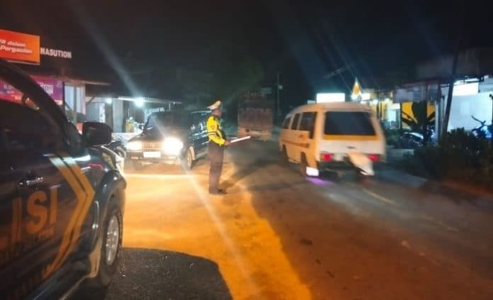 cegah_potensi_kejahatan_polres_labusel_gencarkan_patroli_malam