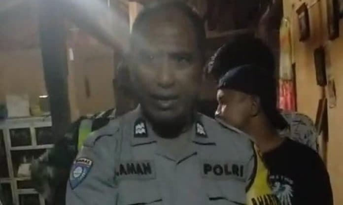 diduga_nistakan_agama_rumah_pria_di_desa_patumbak_digeruduk_warga
