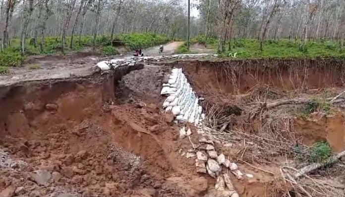 jalan_putus_antar_kecamatan_di_asahan_akan_diperbaiki_secara_gotong_royong