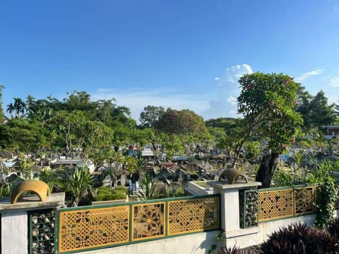 jelang_bulan_suci_ramadhan_tpu_dan_masjid_di_deli_serdang_mulai_dibersihkan