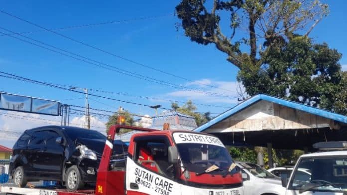 kecelakaan_beruntun_libatkan_tiga_mobil_di_depan_sekolah_methodist_pematangsiantar