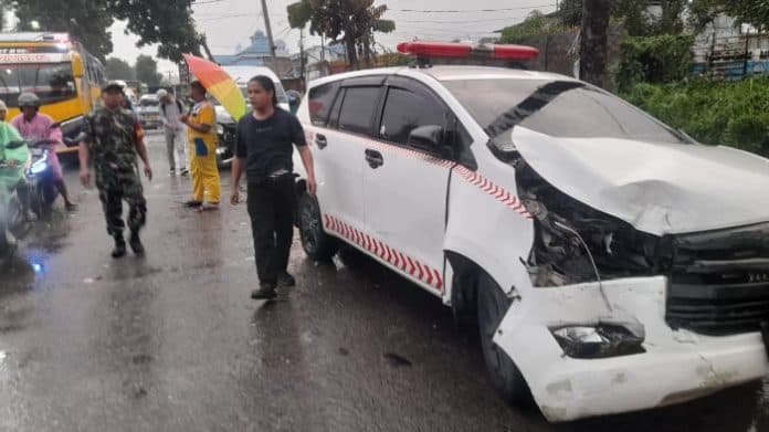 lima_kendaraan_terlibat_kecelakaan_beruntun_di_jalan_medan_kota_pematangsiantar