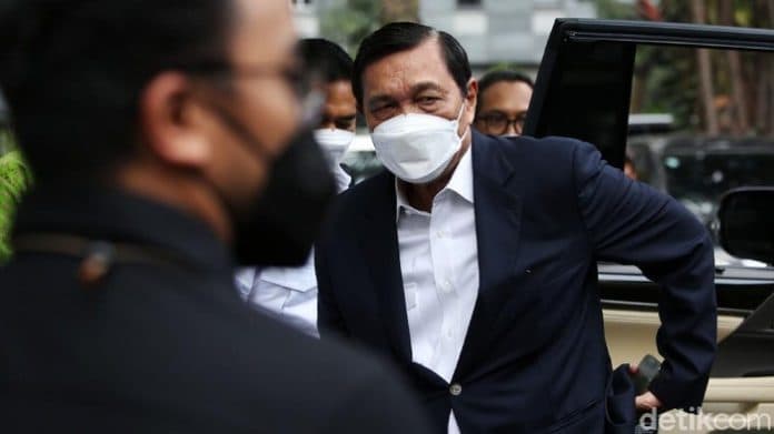 luhut_binsar_pandjaitan_warga_yang_tak_patuh_pajak_sulit_urus_dokumen_penting