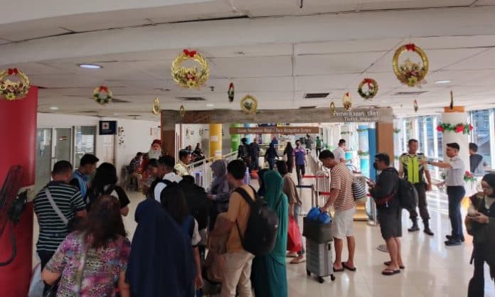 masa_angkutan_nataru_penumpang_kai_divre_i_sumut_capai_10837_orang_di_hari_terakhir