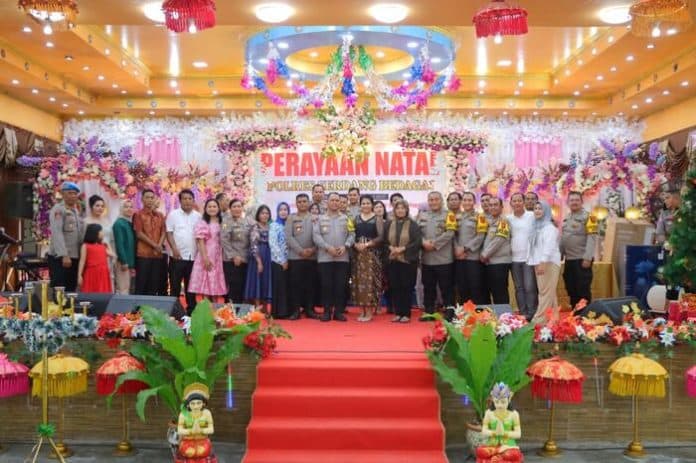 perayaan_natal_polres_sergai_kapolres_ajak_anggota_totalitas