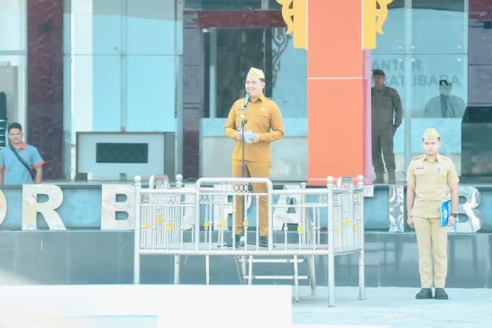 pj_bupati_batu_bara_imbau_asn_lebih_bergiat_tingkatkan_pelayanan
