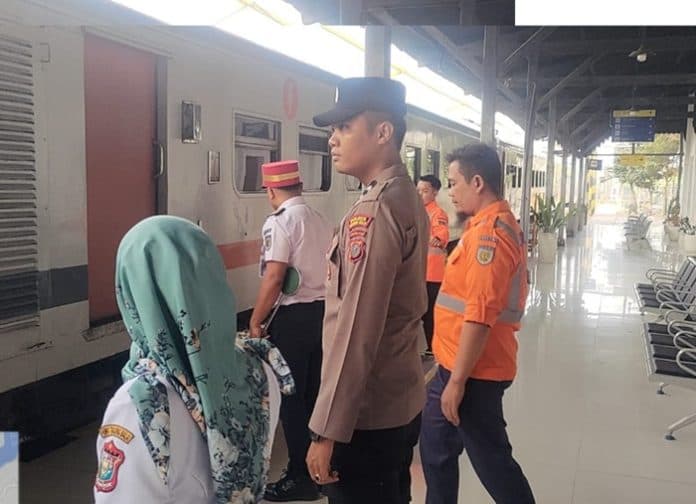 polres_tanjung_balai_tempatkan_personel_24_jam_di_stasiun_kereta_api