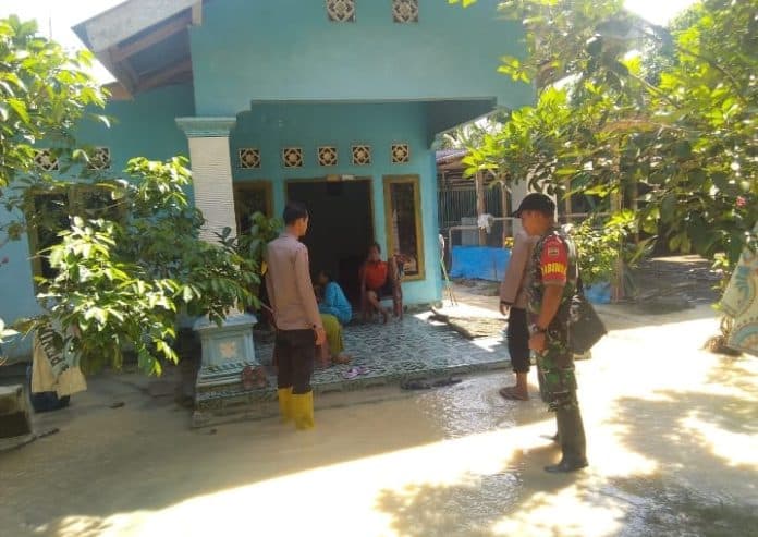 sungai_sibarau_meluap_pemukiman_warga_di_desa_simalas_terendam_banjir